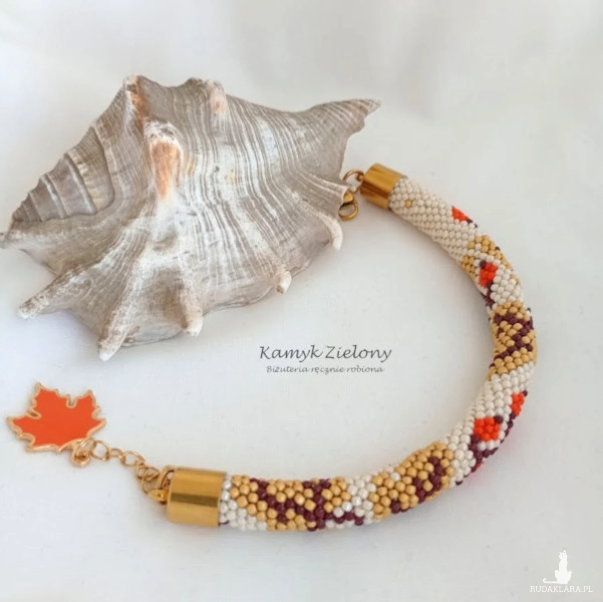 Bransoletka w jesienne liście - wykończenia ze stali chirurgicznej